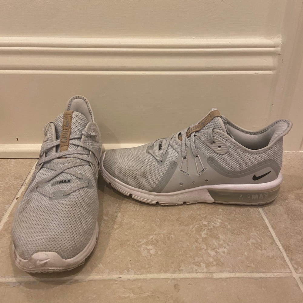 Nike AirMax tennis shoes